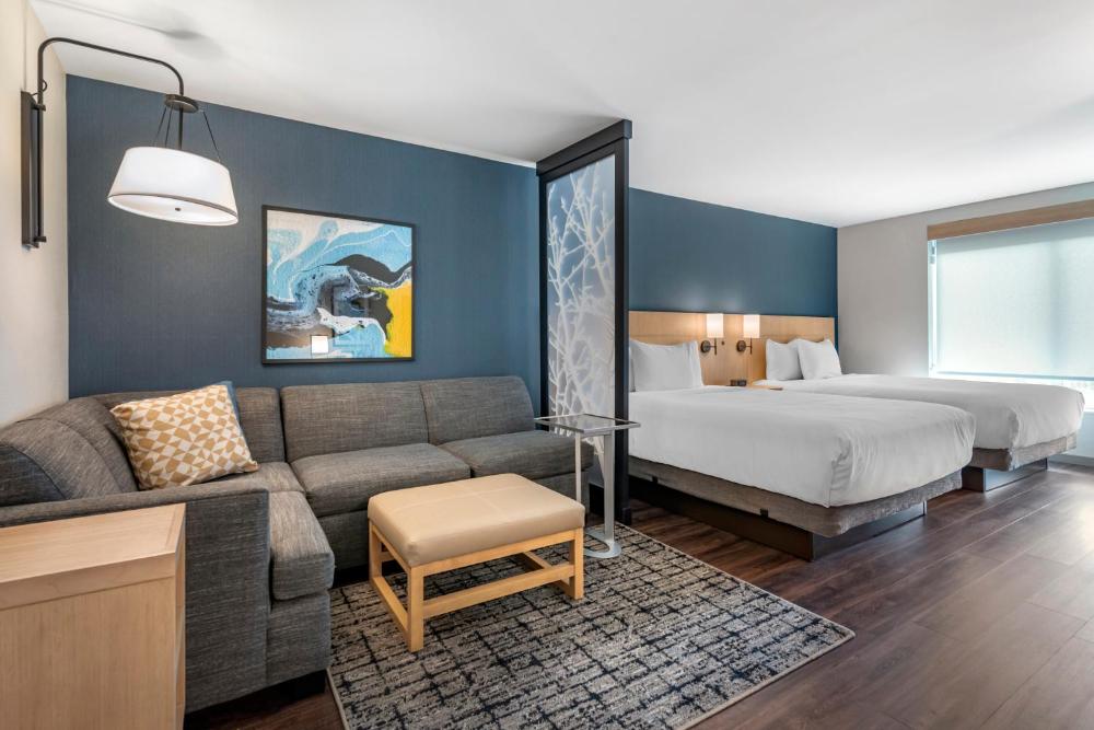 Standard Queen Room with Two Queen Beds and Sofa Bed interior